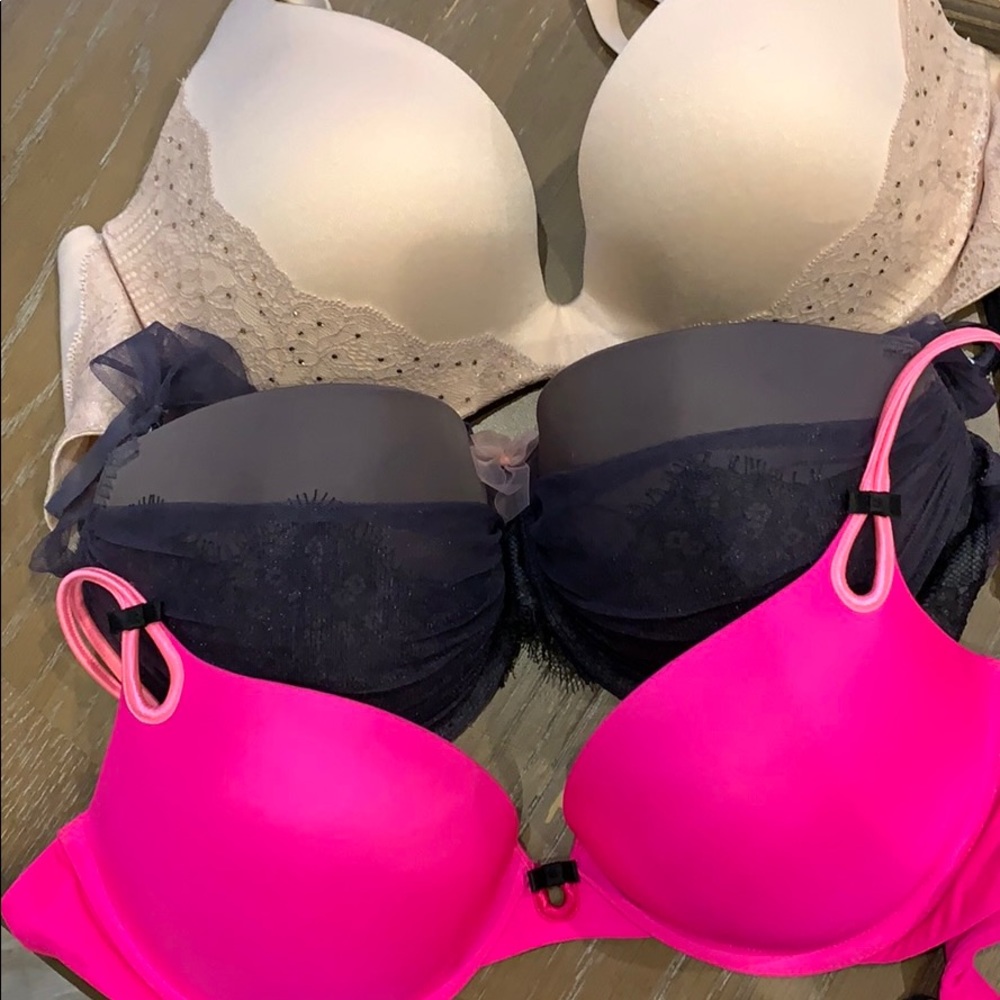 Victoria’s Secret bras